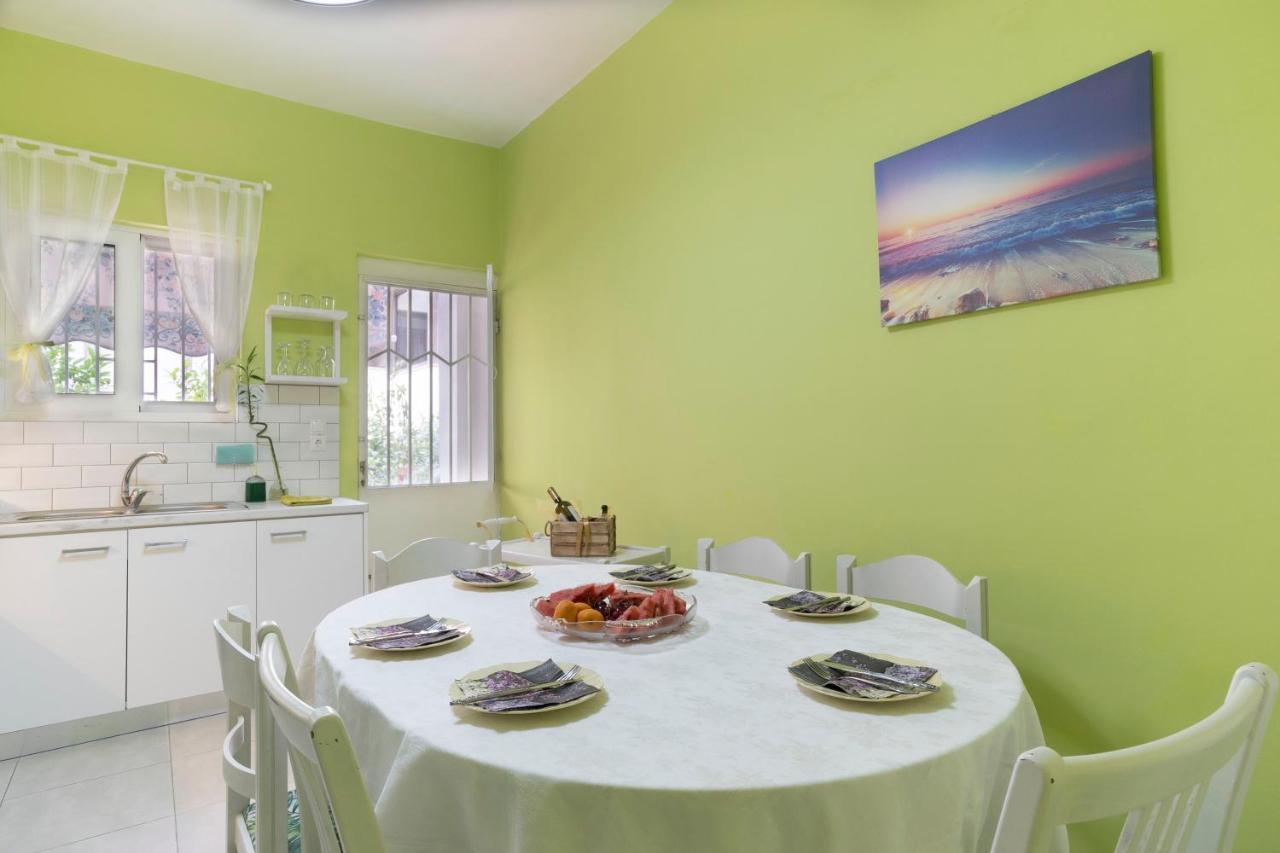 Casa Bonita, House With Private Entrance And Garden, Between Center And Sea Афины Экстерьер фото
